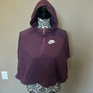 Nike’s 1/2 Zip Swing Poncho Hoodie Short Sleeve Sweatshirt, Size sp
